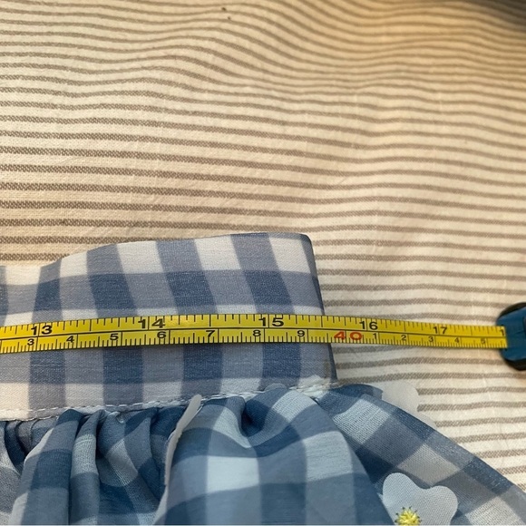 Unique Vintage Magnolia Place. Blue gingham knee-length skirt & sewn on flowers. - Picture 9 of 10